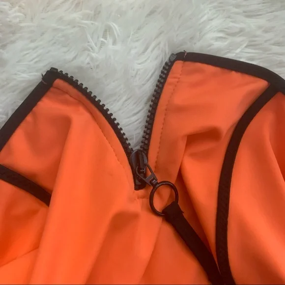 ❌SOLD❌ Zara Neon Orange and Black Highwaisted Bikini Bottoms Size M - Picture 3 of 6